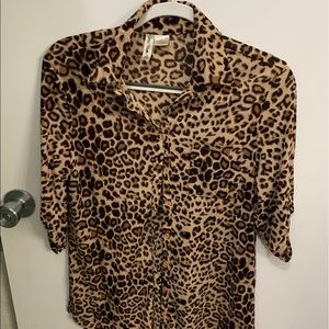 Ms Bella D Cheetah print top in great condition.